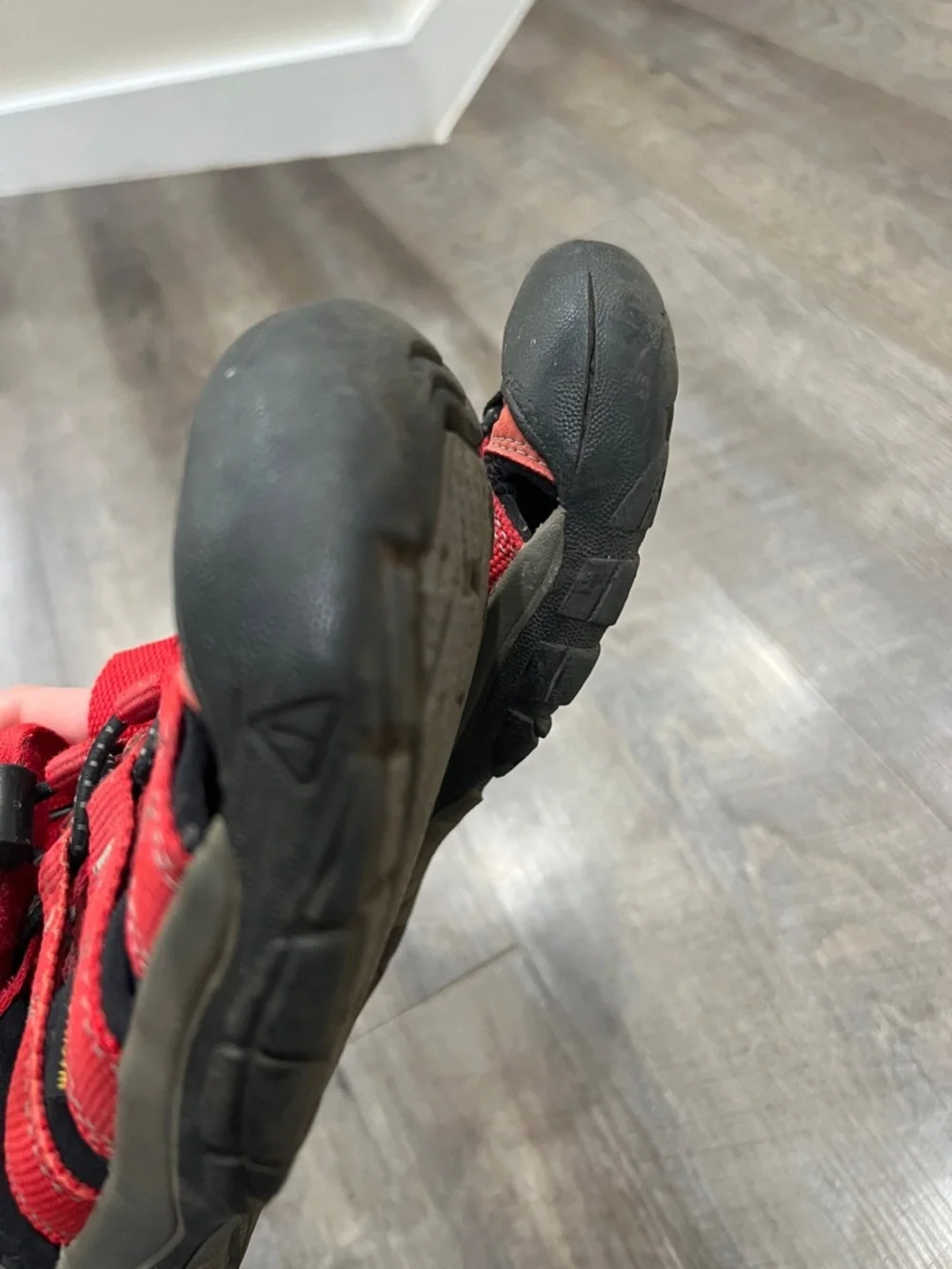 KEEN Kids Red and Black Closed-Toe Outdoor Sandals
